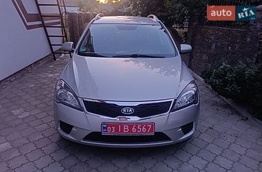 Універсал Kia Ceed 2011 в Луцьку
