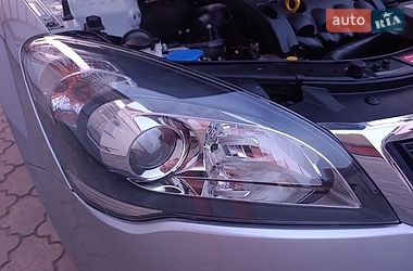 Універсал Kia Ceed 2011 в Луцьку