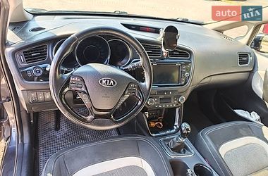 Хэтчбек Kia Ceed 2015 в Запорожье