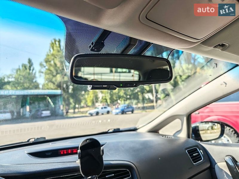 Хэтчбек Kia Ceed 2015 в Запорожье