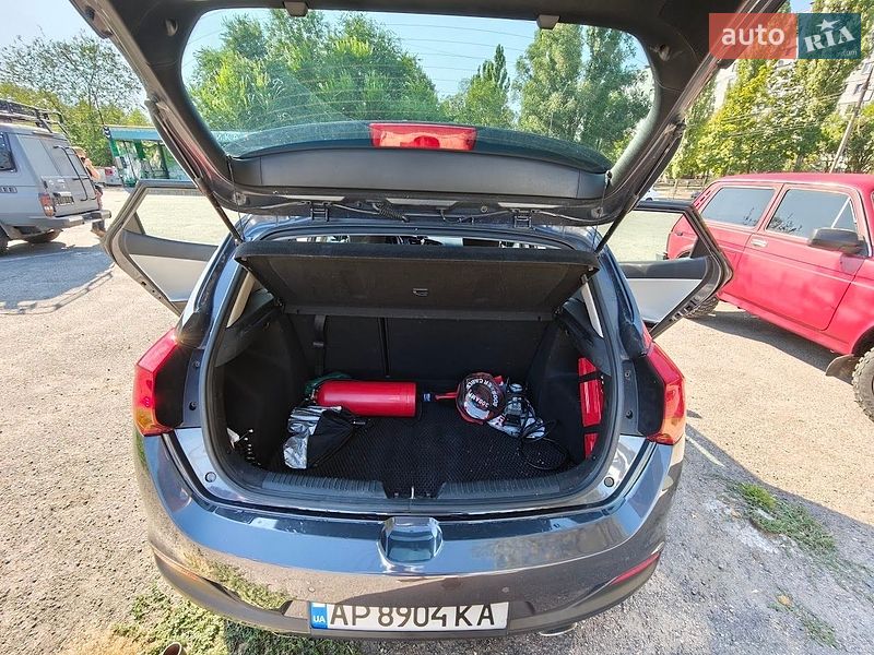 Хетчбек Kia Ceed 2015 в Запоріжжі