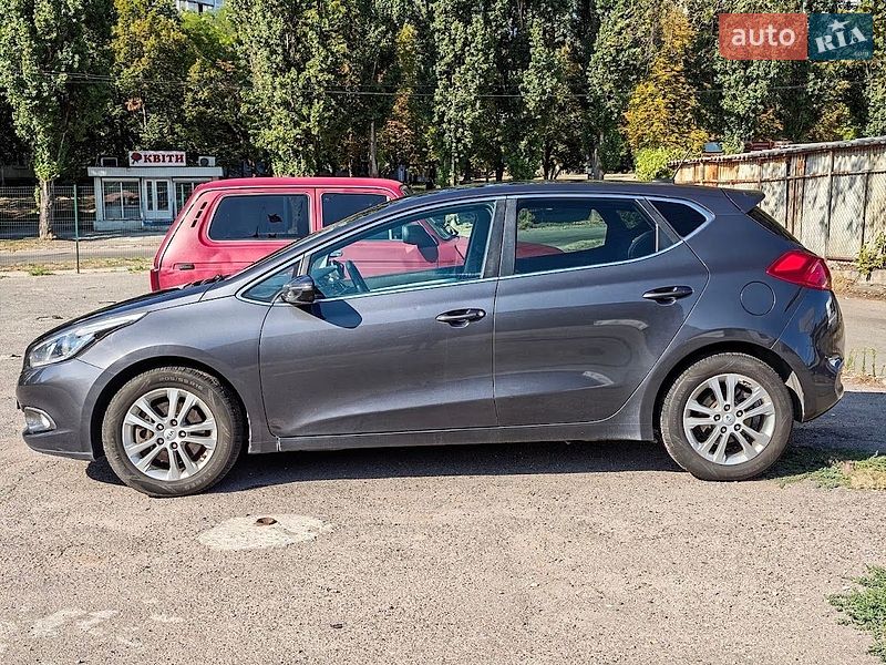 Хетчбек Kia Ceed 2015 в Запоріжжі