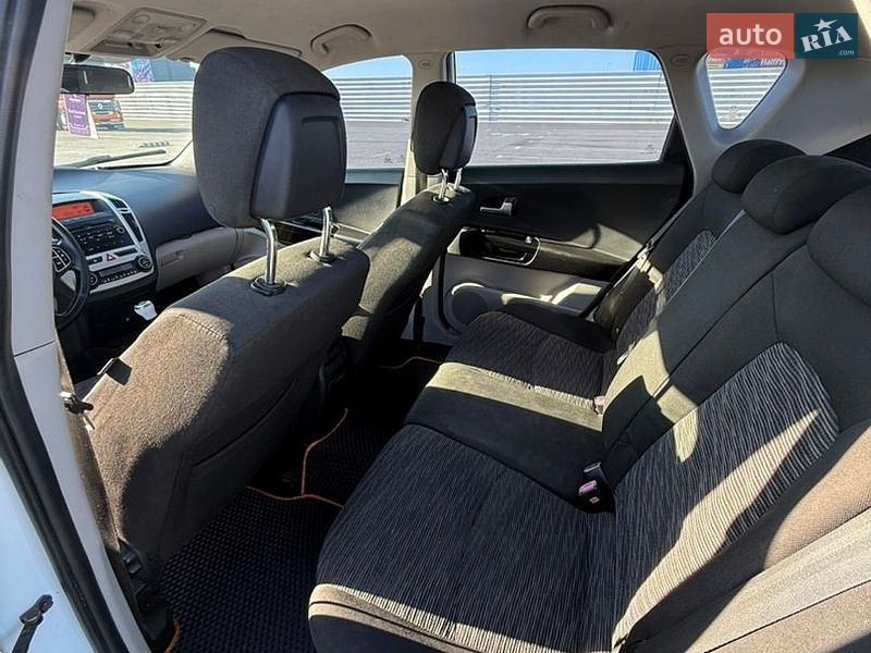 Хэтчбек Kia Ceed 2008 в Львове