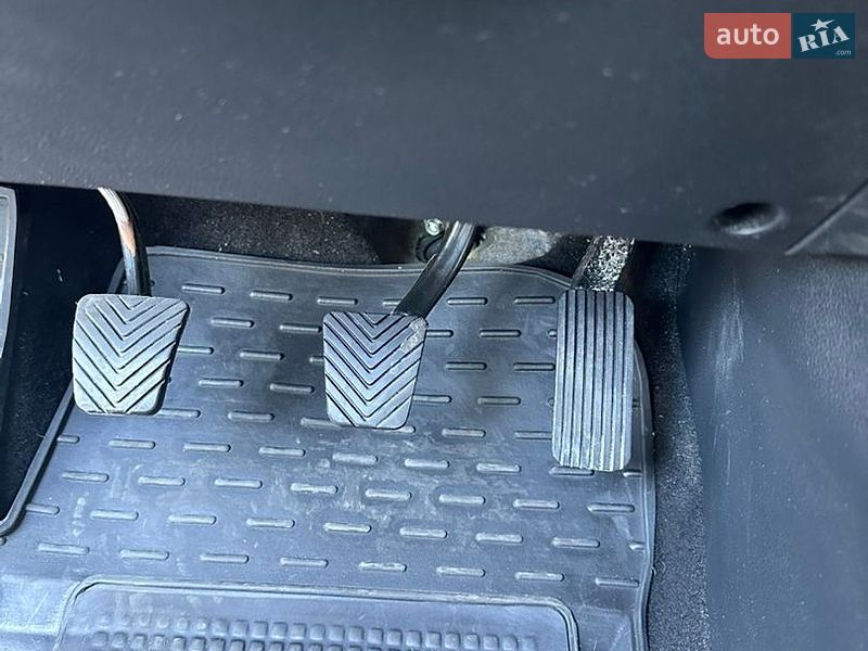 Универсал Kia Ceed 2019 в Киеве фото 11 Универсал Kia Ceed 2019 в Киеве