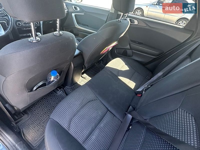 Универсал Kia Ceed 2019 в Киеве фото 19 Универсал Kia Ceed 2019 в Киеве