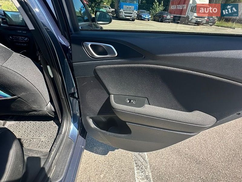 Универсал Kia Ceed 2019 в Киеве фото 15 Универсал Kia Ceed 2019 в Киеве