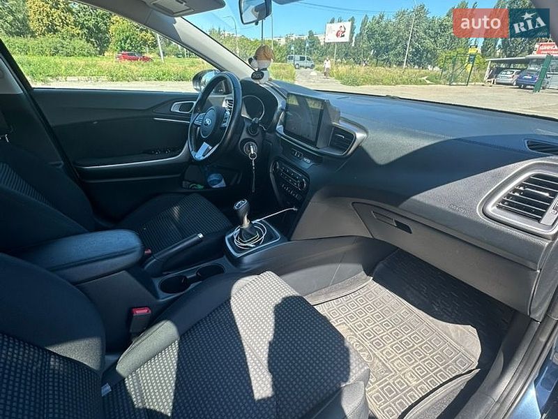 Универсал Kia Ceed 2019 в Киеве фото 16 Универсал Kia Ceed 2019 в Киеве