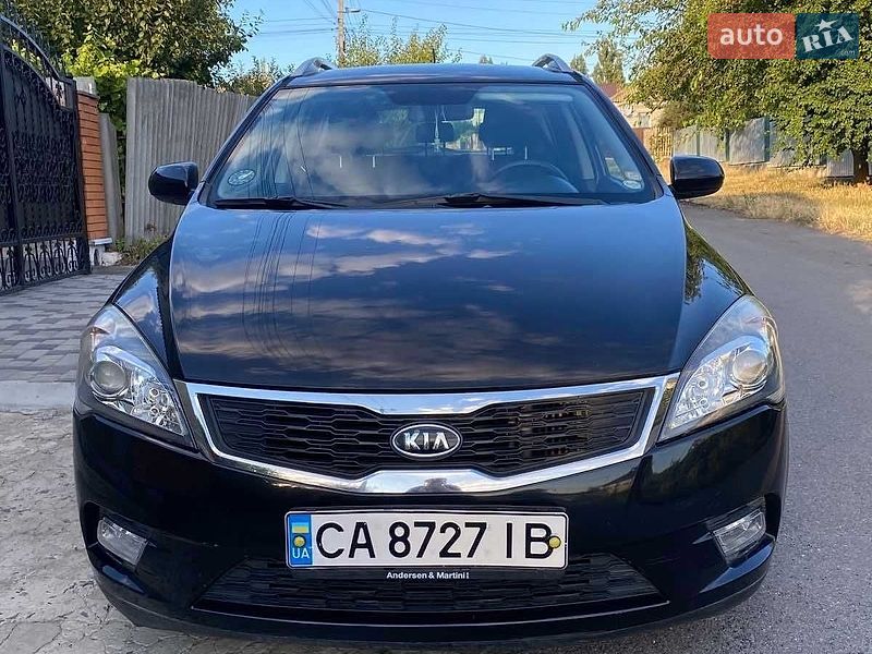 Универсал Kia Ceed 2011 в Звенигородке