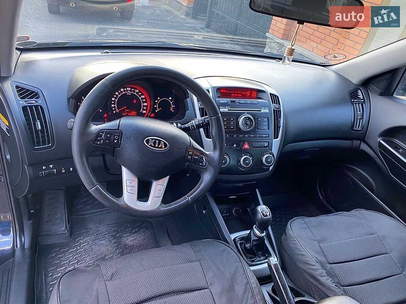 Универсал Kia Ceed 2011 в Звенигородке