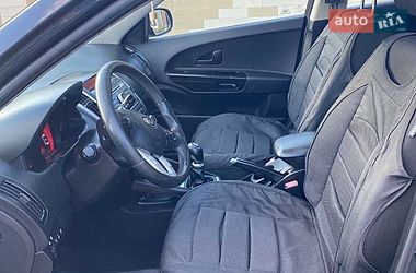 Универсал Kia Ceed 2011 в Звенигородке
