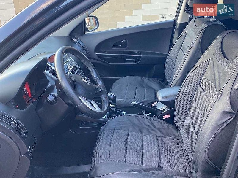 Универсал Kia Ceed 2011 в Звенигородке