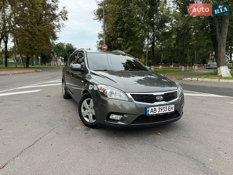 Універсал Kia Ceed 2010 в Вінниці