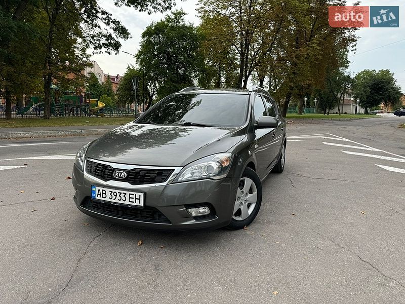 Універсал Kia Ceed 2010 в Вінниці
