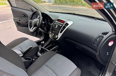 Універсал Kia Ceed 2010 в Вінниці