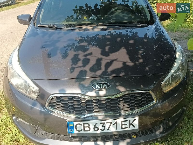 Хетчбек Kia Ceed 2013 в Чернігові