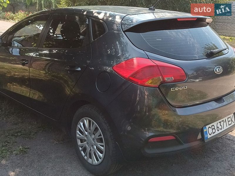 Хэтчбек Kia Ceed 2013 в Чернигове фото 5 Хэтчбек Kia Ceed 2013 в Чернигове