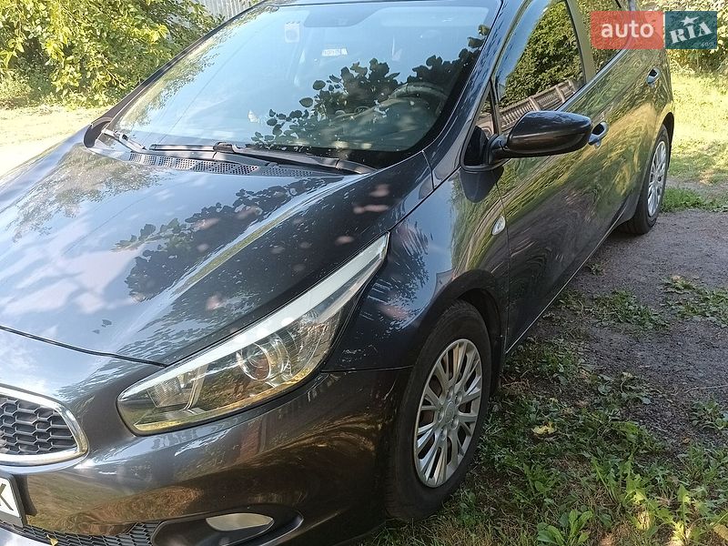 Хетчбек Kia Ceed 2013 в Чернігові
