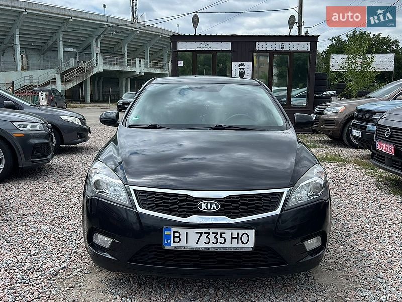 Хэтчбек Kia Ceed 2012 в Полтаве