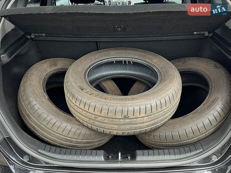 Хэтчбек Kia Ceed 2012 в Полтаве