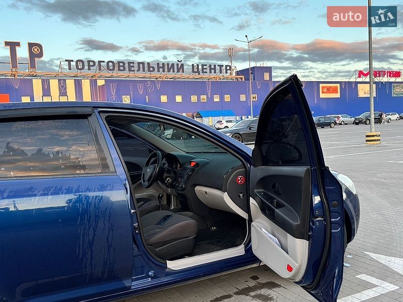 Хэтчбек Kia Ceed 2007 в Виннице