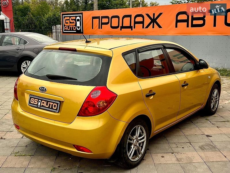 Хетчбек Kia Ceed 2008 в Харкові