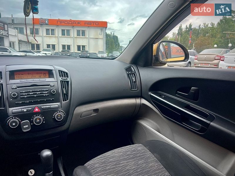 Хетчбек Kia Ceed 2008 в Харкові