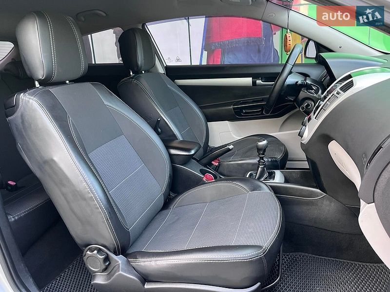 Хетчбек Kia Ceed 2008 в Миколаєві