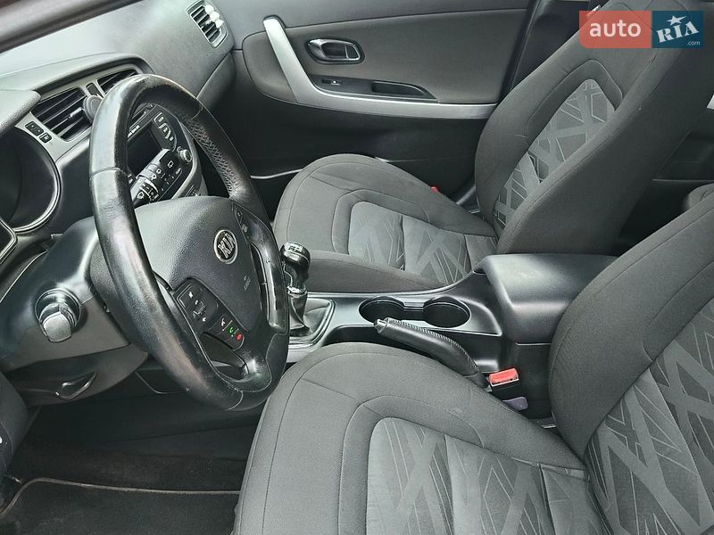 Універсал Kia Ceed 2012 в Запоріжжі