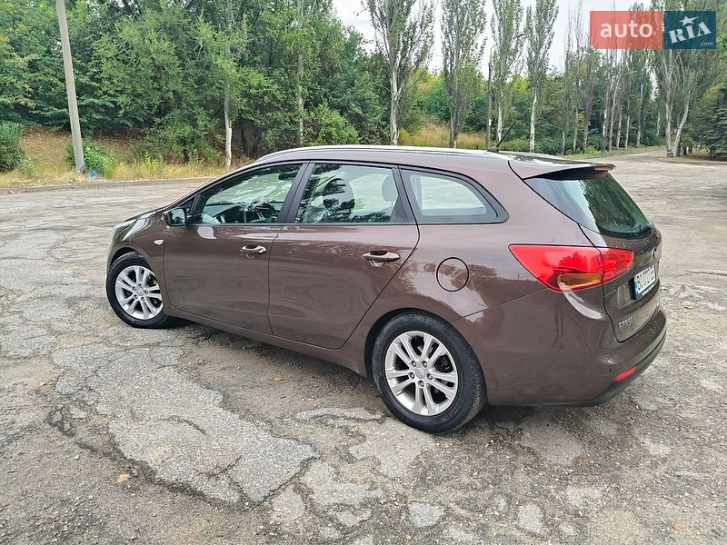Універсал Kia Ceed 2012 в Запоріжжі