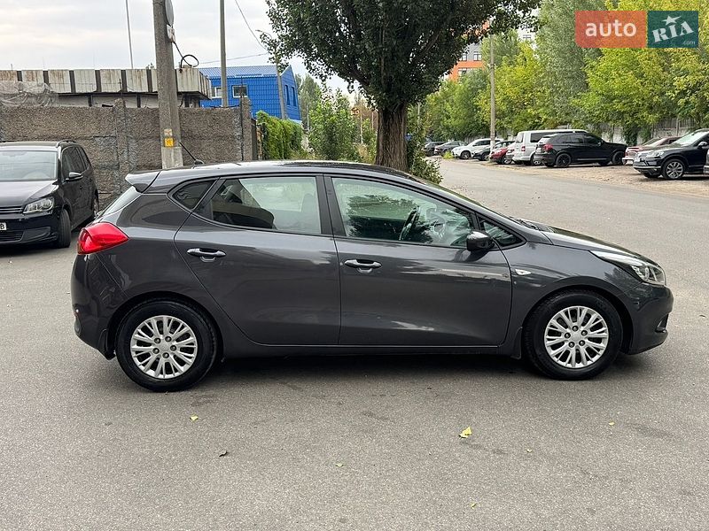 Хэтчбек Kia Ceed 2013 в Киеве