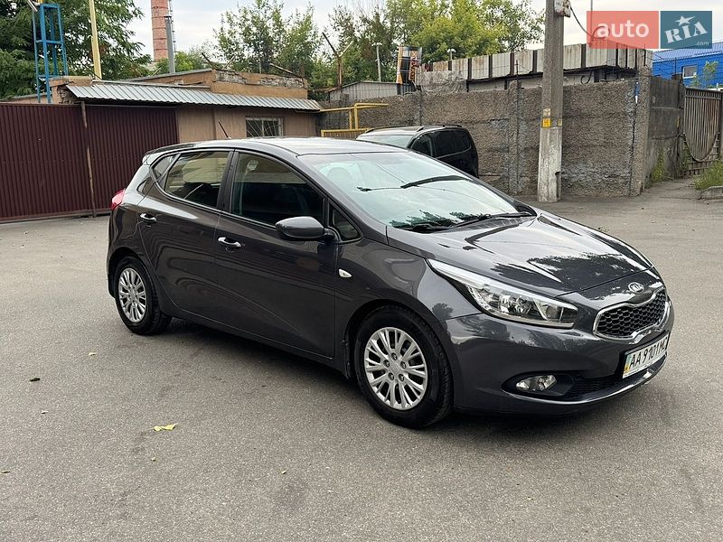 Хэтчбек Kia Ceed 2013 в Киеве