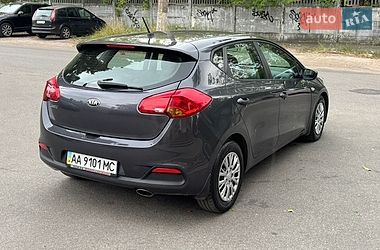 Хэтчбек Kia Ceed 2013 в Киеве