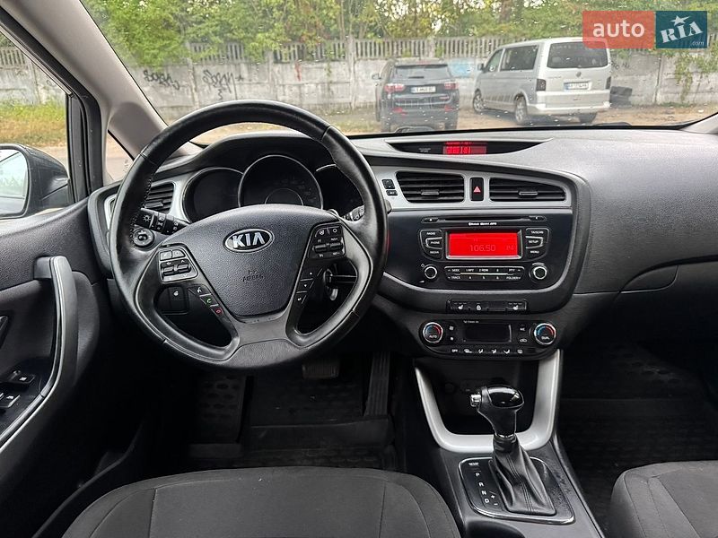 Хэтчбек Kia Ceed 2013 в Киеве