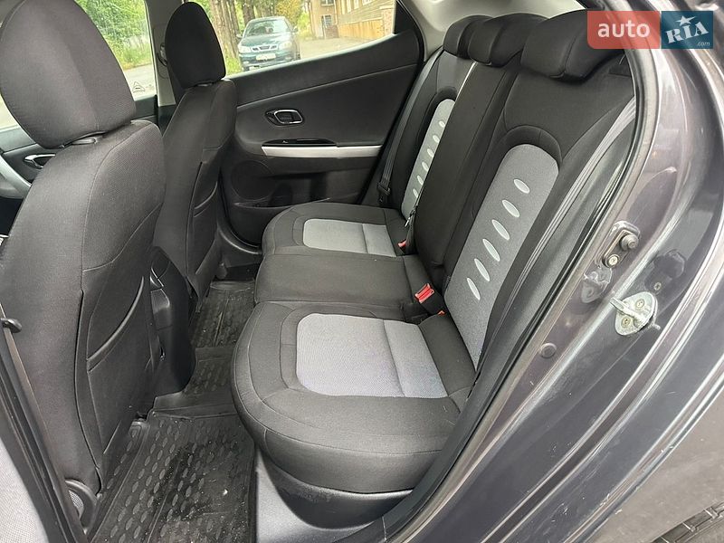 Хэтчбек Kia Ceed 2013 в Киеве