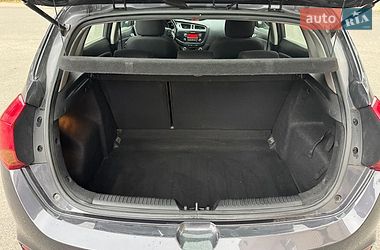 Хэтчбек Kia Ceed 2013 в Киеве