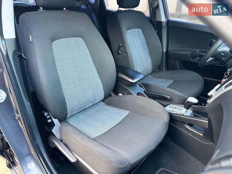 Хэтчбек Kia Ceed 2010 в Одессе