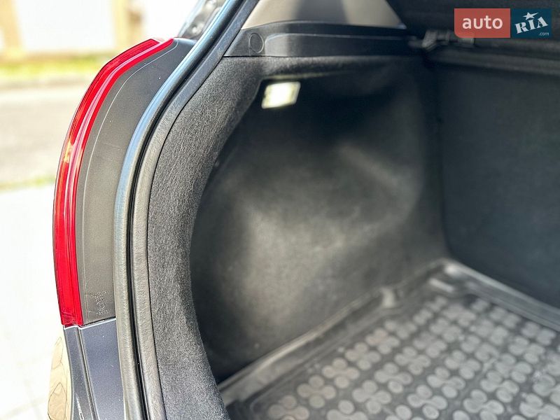 Хэтчбек Kia Ceed 2010 в Одессе