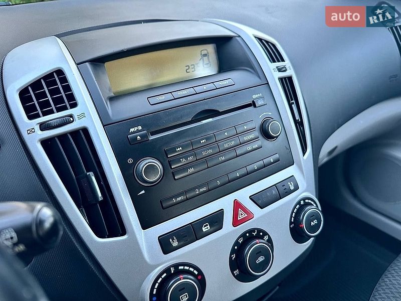 Хетчбек Kia Ceed 2007 в Полтаві