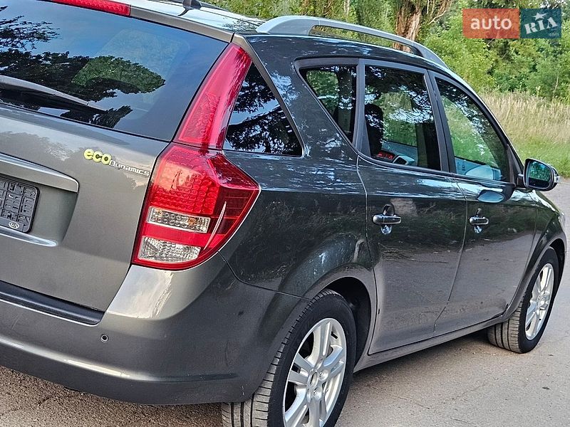 Универсал Kia Ceed 2009 в Дрогобыче