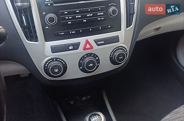 Универсал Kia Ceed 2009 в Ровно