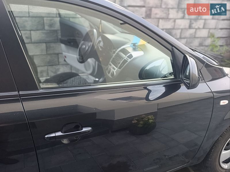 Универсал Kia Ceed 2009 в Ровно