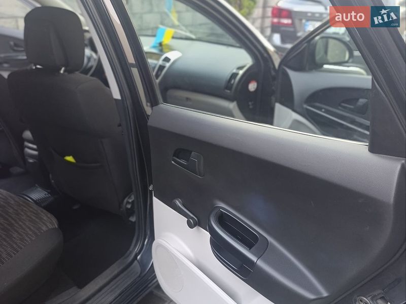 Универсал Kia Ceed 2009 в Ровно