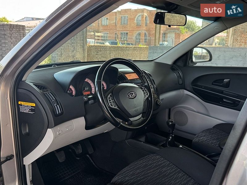 Хетчбек Kia Ceed 2008 в Вінниці