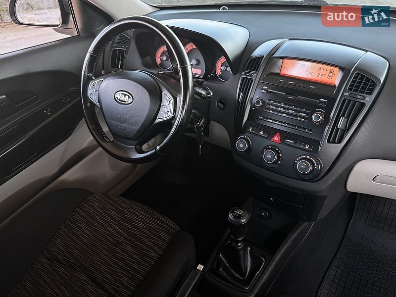 Хетчбек Kia Ceed 2008 в Вінниці