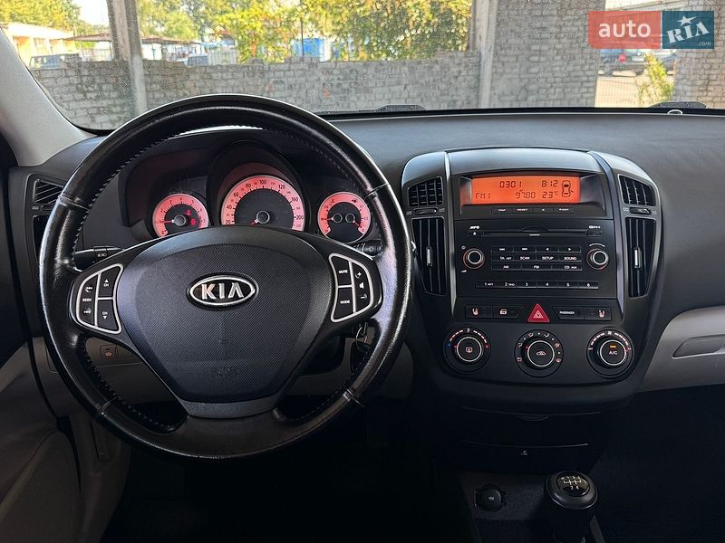 Хэтчбек Kia Ceed 2008 в Виннице