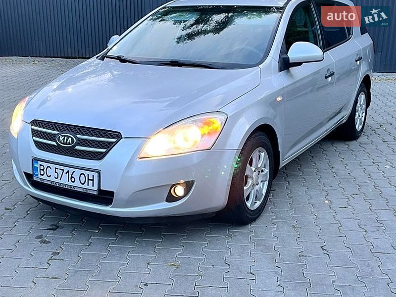 Універсал Kia Ceed 2009 в Дрогобичі