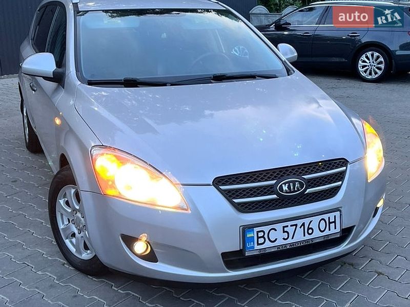 Універсал Kia Ceed 2009 в Дрогобичі