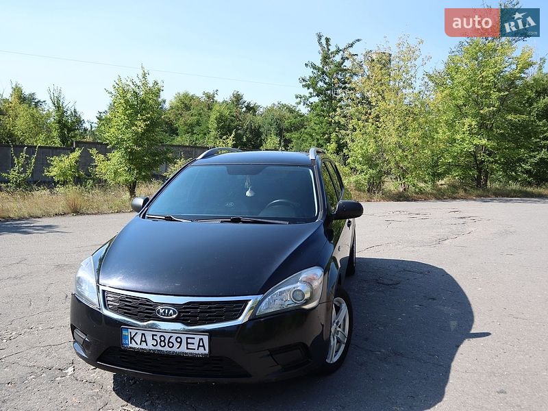Універсал Kia Ceed 2010 в Богуславі