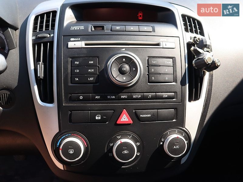 Універсал Kia Ceed 2010 в Богуславі