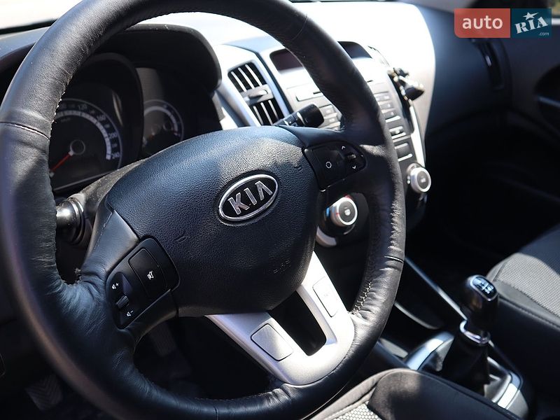 Універсал Kia Ceed 2010 в Богуславі